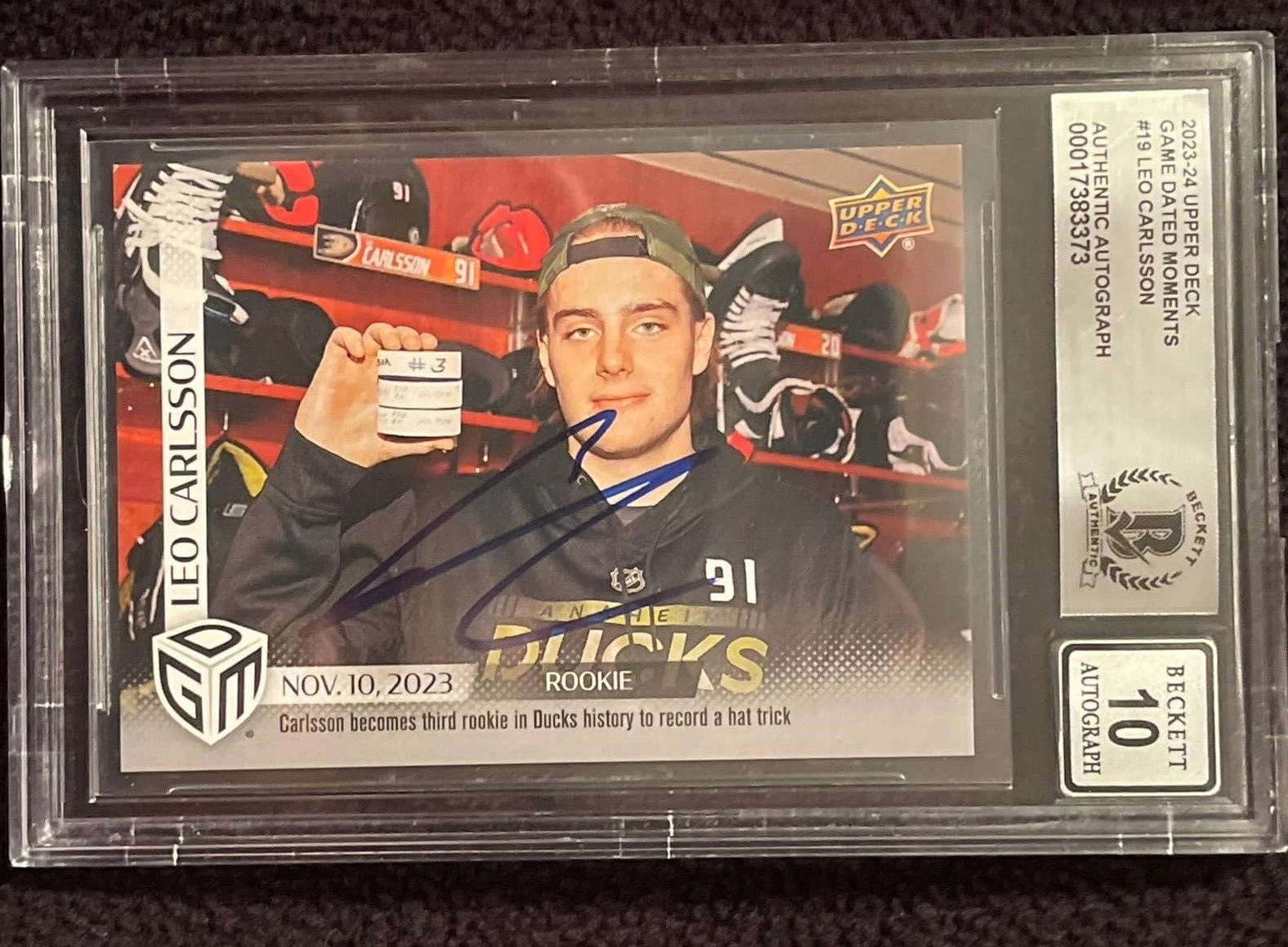 Leo Carlsson Signed 2023-24 Upper Deck Game Dated Moments Card #19 Beckett 10 Au