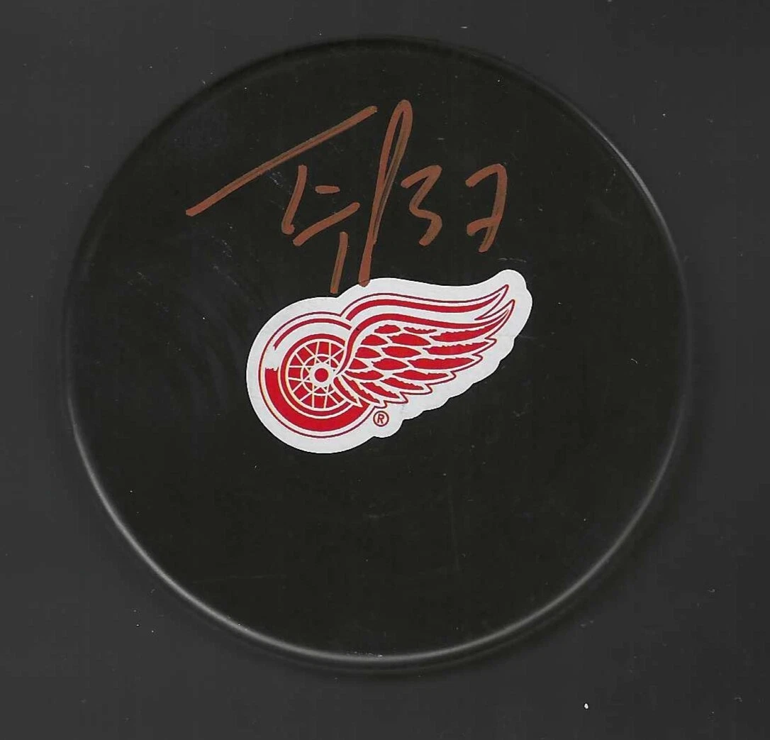 Tim Taylor Signed Detroit Red Wings Souvenir Puck