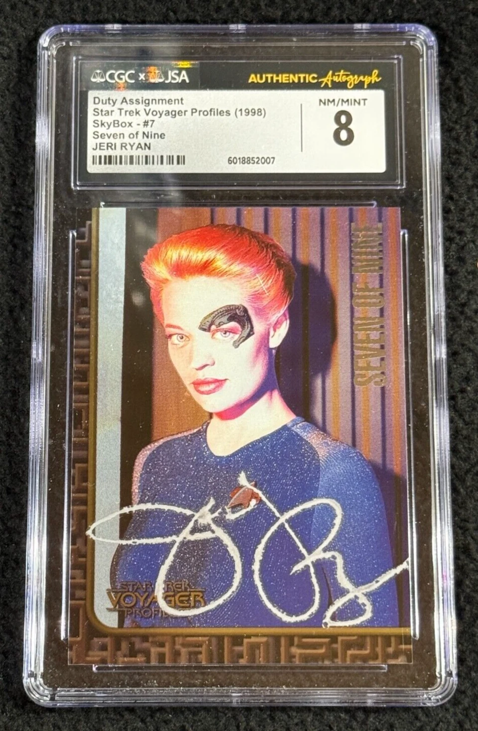 Jeri Ryan Signed 1998 SkyBox Star Trek Voyager Seven Of Nine Card #7 JSA CGC