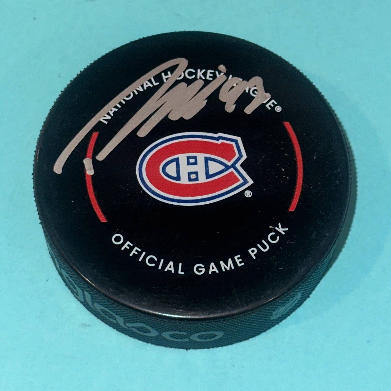 PATRIK LAINE Signed Montreal CANADIENS Official GAME Puck Beckett (BAS)