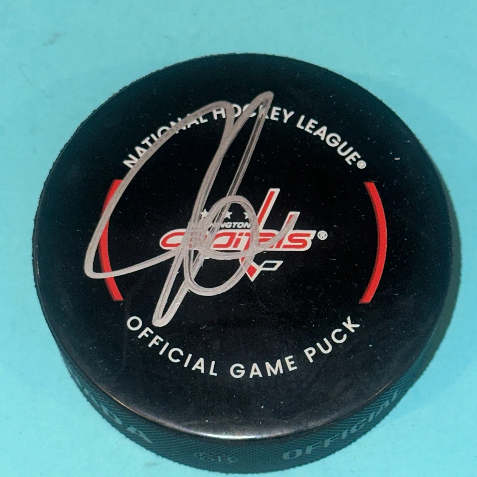 JOHN CARLSON Signed Washington CAPITALS Official GAME Puck Beckett BAS