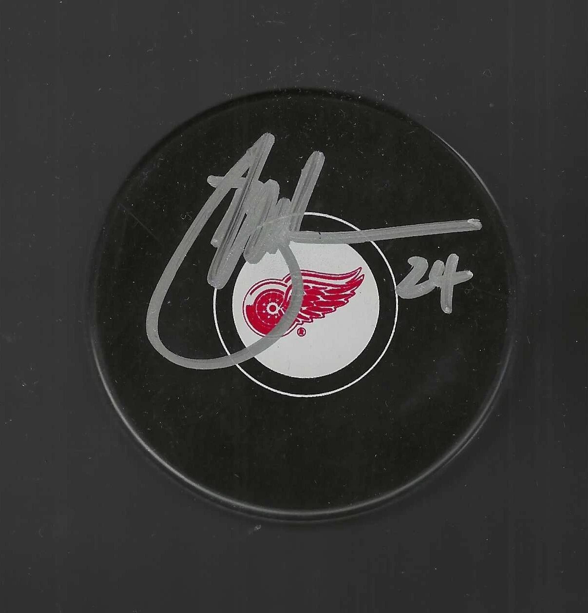 Brad May Signed Detroit Red Wings Puck