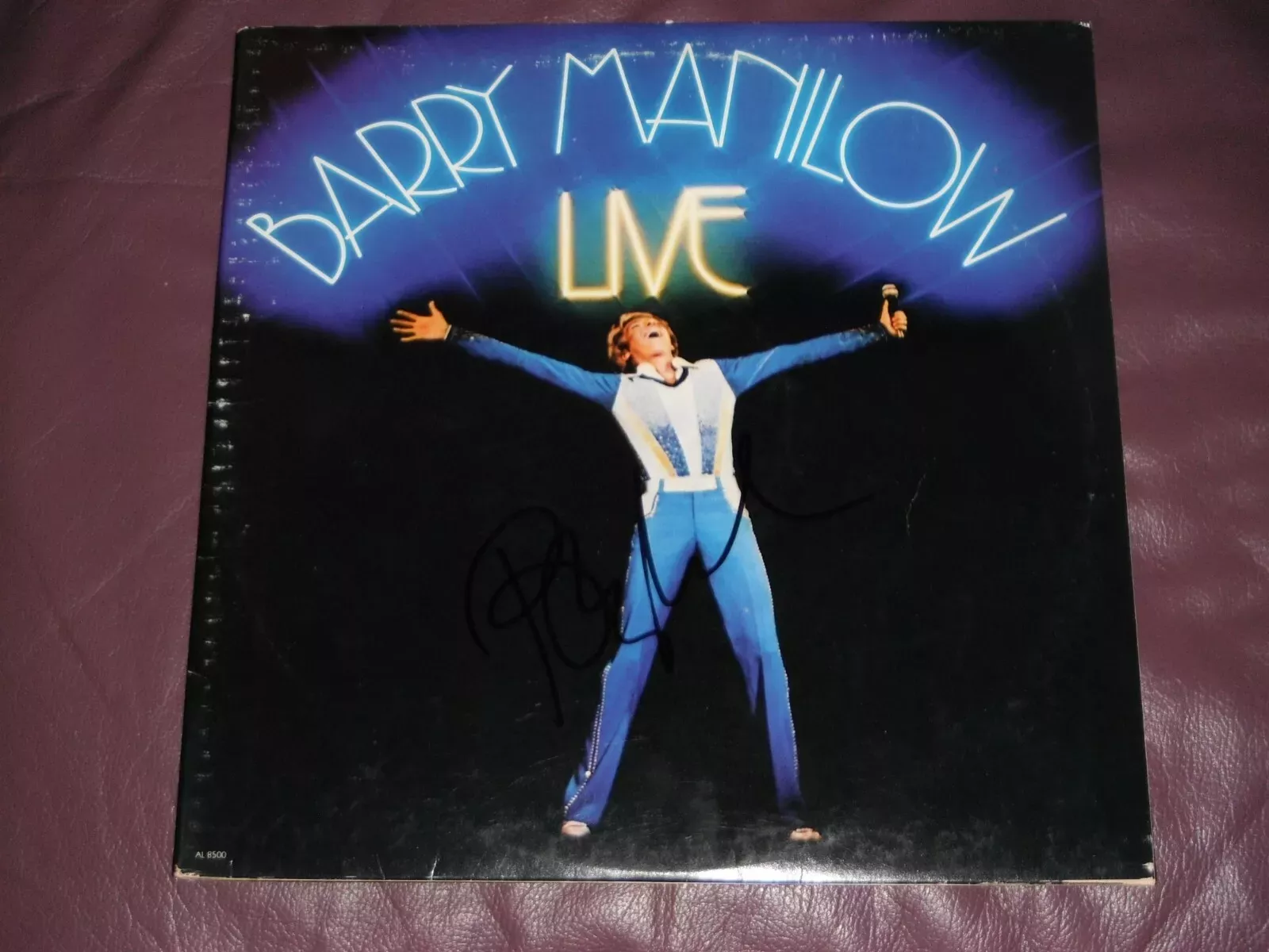 BARRY MANILOW SIGNED LIVE VINYL ALBUM LEGEND RIDERS TO THE STARS