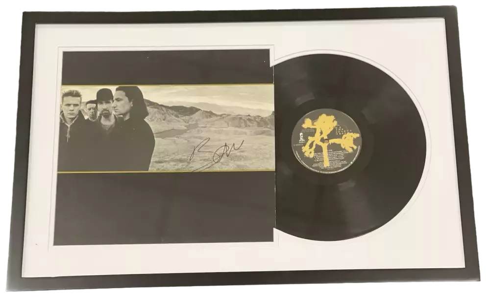 BONO SIGNED U2 JOSHUA TREE FRAMED ALBUM VINYL AUTHENTIC AUTOGRAPH BECKETT LOA