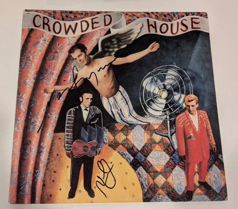 CROWDED HOUSE SIGNED AUTOGRAPHED SELF TITLED LP RECORD BECKETT (BAS) NEIL FINN COLLECTIBLE MEMORABILIA