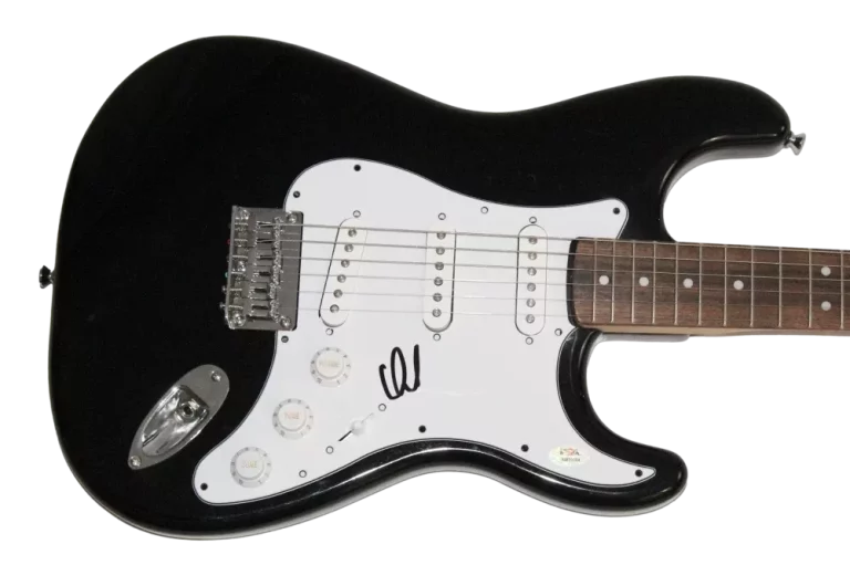 DAVID DRAIMAN OF DISTURBED SIGNED AUTOGRAPH FENDER ELECTRIC GUITAR W/ PSA COA COLLECTIBLE MEMORABILIA