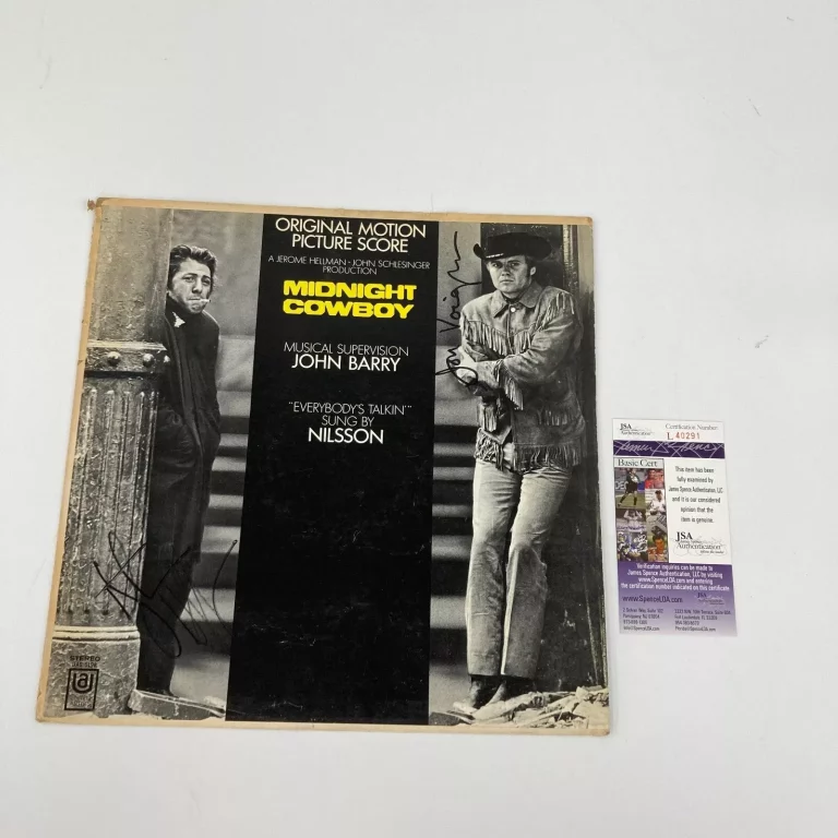 DUSTIN HOFFMAN & JON VOIGHT SIGNED MIDNIGHT COWBOY SOUNDTRACK LP JSA COA COLLECTIBLE MEMORABILIA