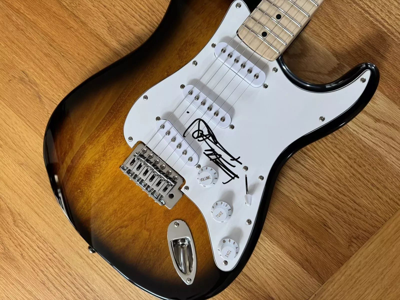 Keith Richards Rolling Stones Signed Fender Strat Guitar JSA LOA