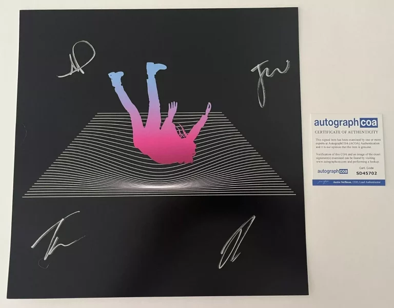 MANCHESTER ORCHESTRA SIGNED THE MILLION MASKS OF GOD 12×12 ALBUM FLAT & COA ACOA COLLECTIBLE MEMORABILIA