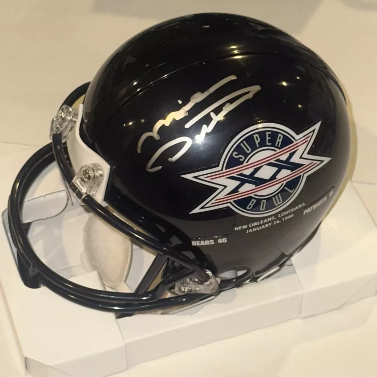 MIKE DITKA (BEARS) SIGNED SUPER BOWL XX VSR4 MINI-HELMET BECKETT AUTH. (BAS) COLLECTIBLE MEMORABILIA