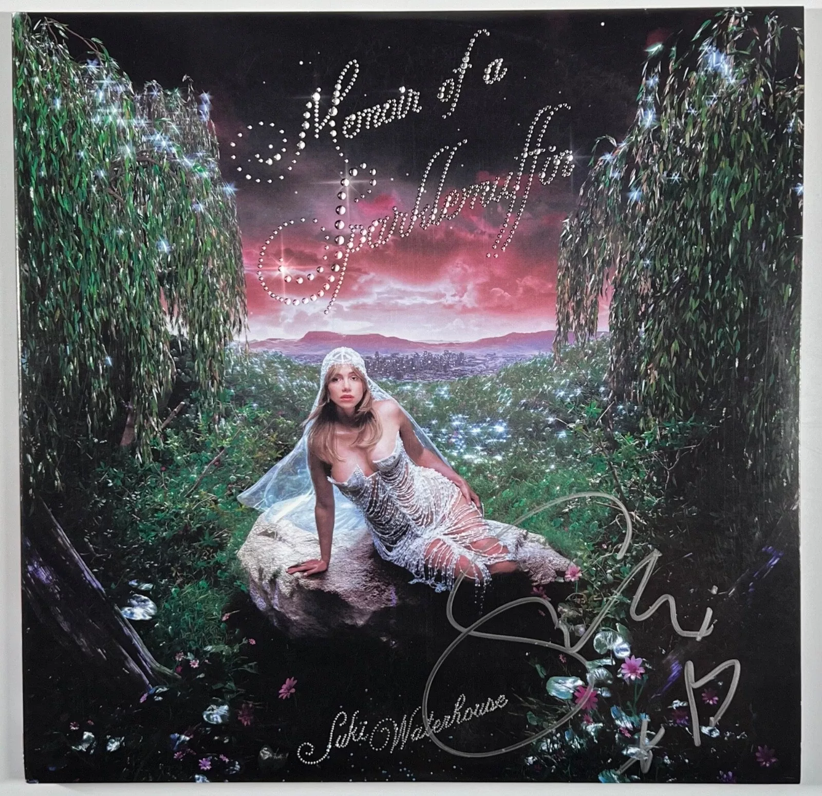 Suki Waterhouse JSA Signed Autograph Album Vinyl Record Memoir Of A Sparklemuff