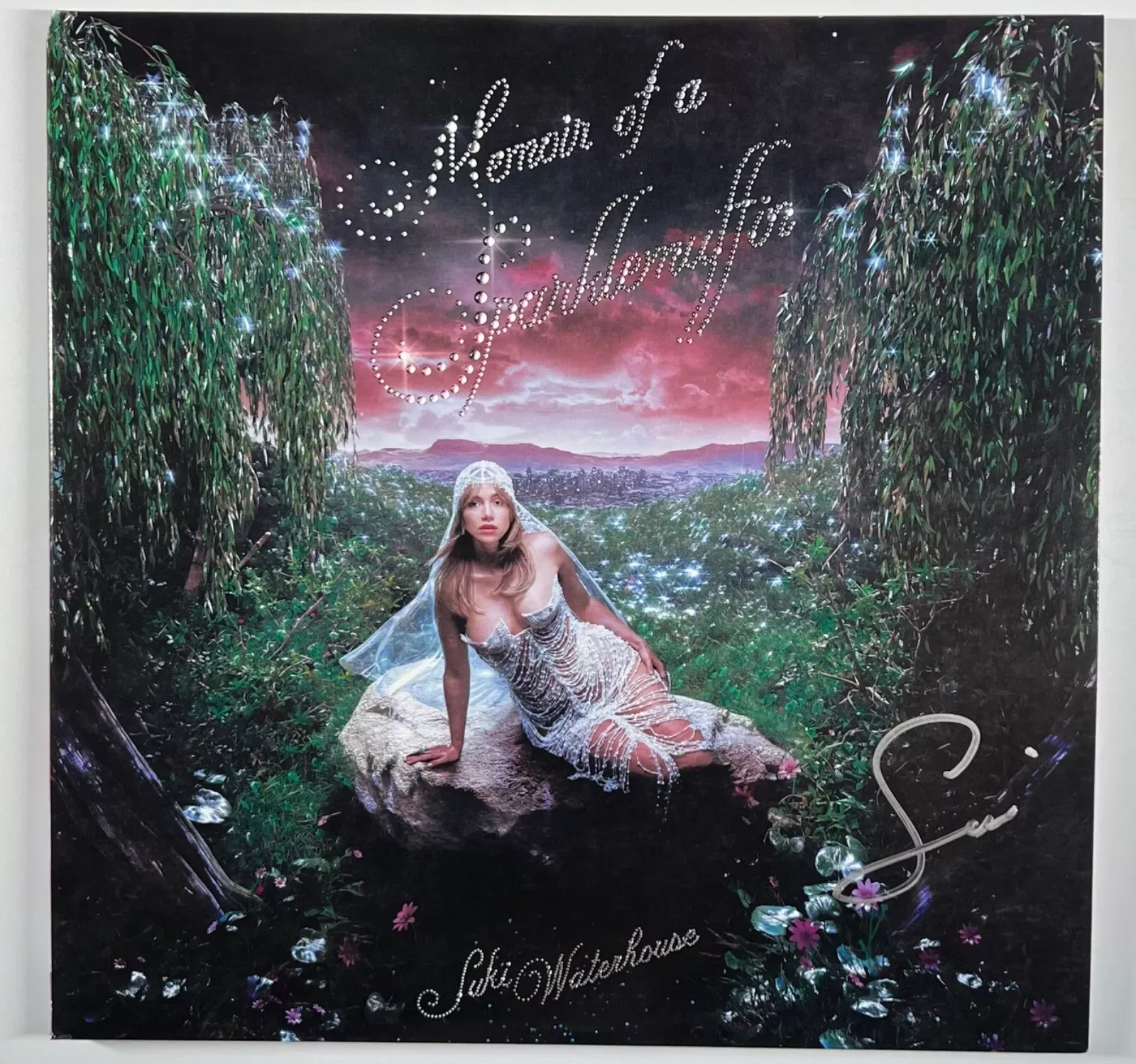 Suki Waterhouse JSA Signed Autograph Album Vinyl Record Memoir Of A Sparklemuff