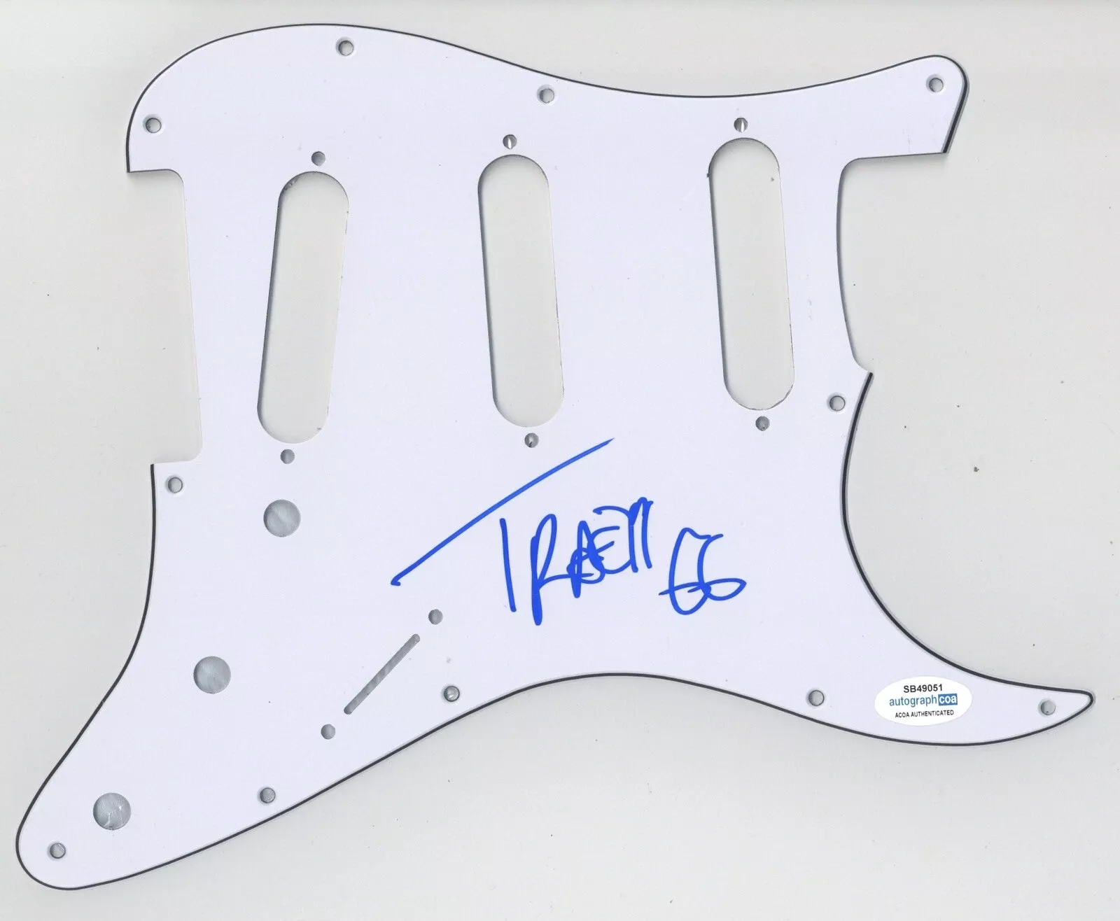 TRACII LA GUNS SIGNED AUTOGRAPH STRAT ELECTRIC PICKGUARD GUITAR ACOA RARE
