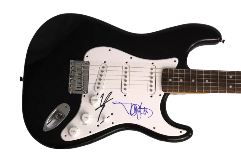 VINCE NEIL & TOMMY LEE SIGNED AUTOGRAPH B FENDER ELECTRIC GUITAR MOTELY CRUE JSA COLLECTIBLE MEMORABILIA