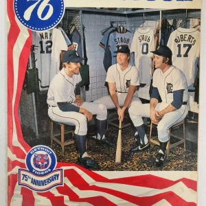 VINTAGE 1976 TIGERS YEARBOOK RUSTY STAUB COVER GREAT CONDITION BASEBALL