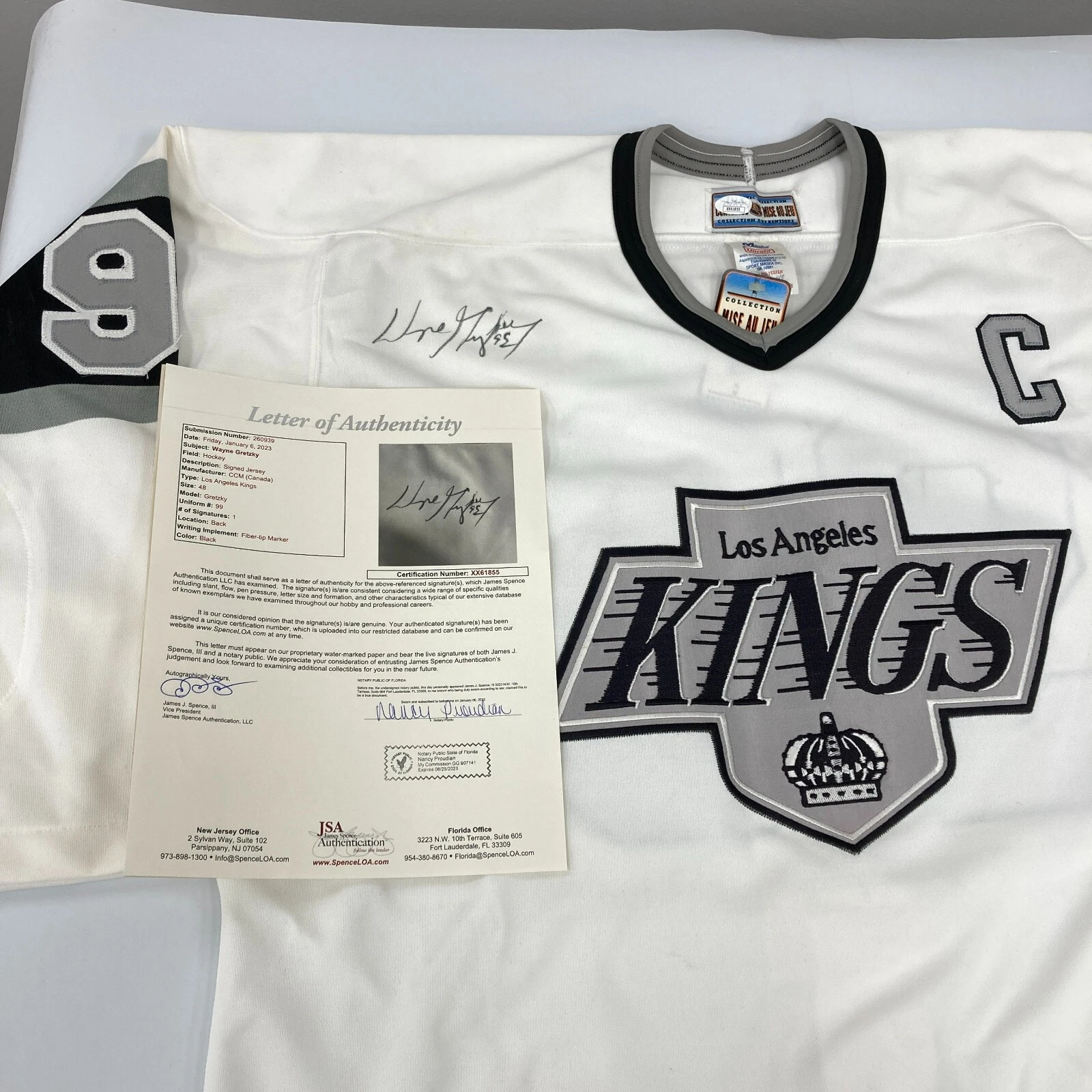 WAYNE GRETZKY SIGNED LOS ANGELES KINGS AUTHENTIC GAME MODEL CCM JERSEY JSA COA COLLECTIBLE MEMORABILIA