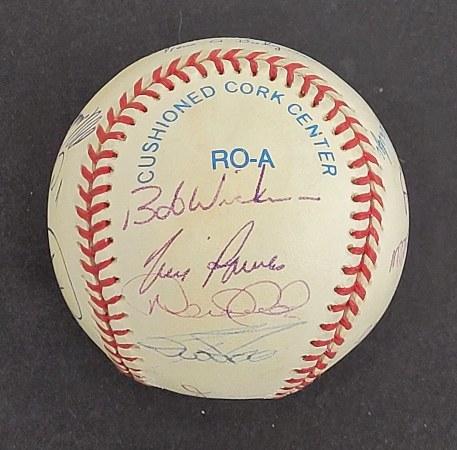 1996 New York Yankees World Series Champs Team Signed Baseball Derek Jeter BAS