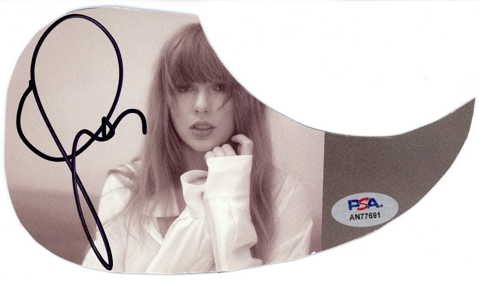 TAYLOR SWIFT SIGNED GUITAR PICK GUARD PSA DNA COA AUTHENTIC AUTOGRAPH RARE !