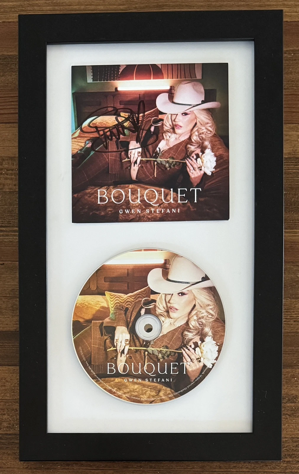 FRAMED Gwen Stefani Bouquet CD & SIGNED Art Card Autographed Beckett BAS COA