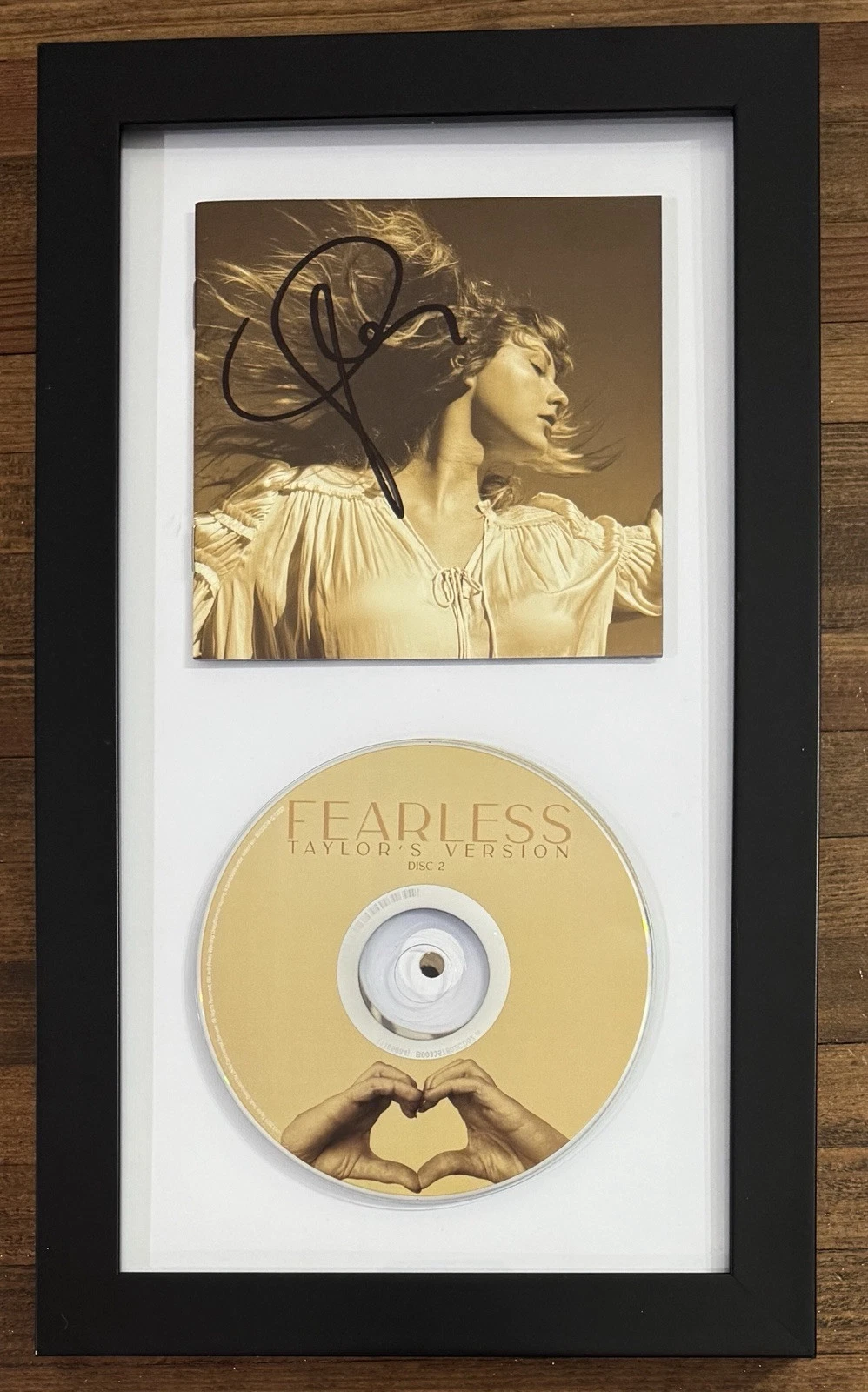 SIGNED TAYLOR SWIFT Fearless TV CD Framed Autographed Book Booklet PSA DNA COA