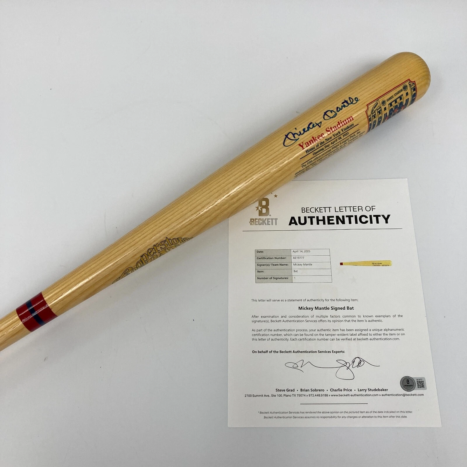 Mickey Mantle Signed Autographed Cooperstown Yankee Stadium Bat Beckett COA