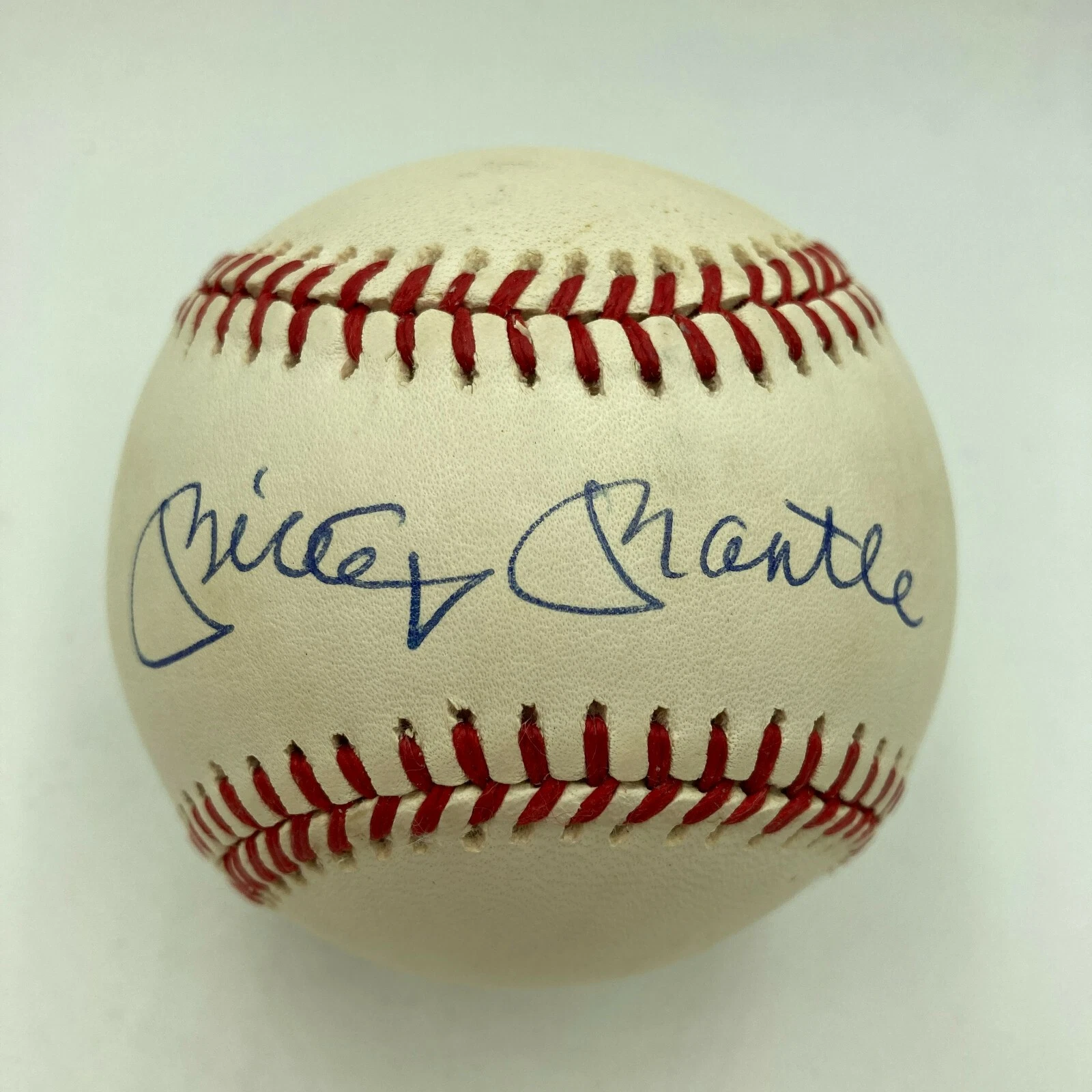 Beautiful Mickey Mantle Signed American League Baseball PSA DNA Graded MINT 9