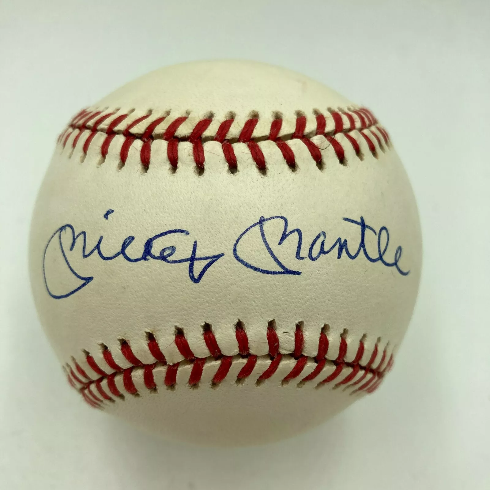 Beautiful Mickey Mantle Signed American League Baseball PSA DNA Graded MINT 9