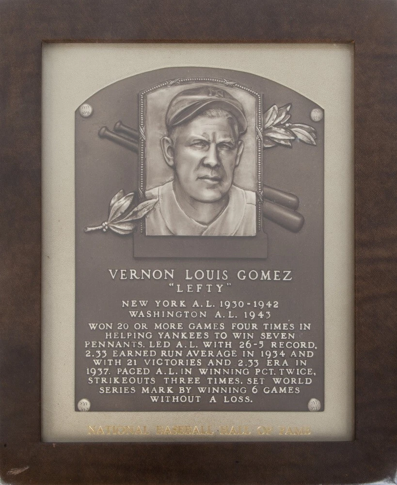 1972 HALL OF FAME INDUCTION PLAQUE PRESENTED TO LEFTY GOMEZ FROM GOMEZ ESTATE COLLECTIBLE MEMORABILIA