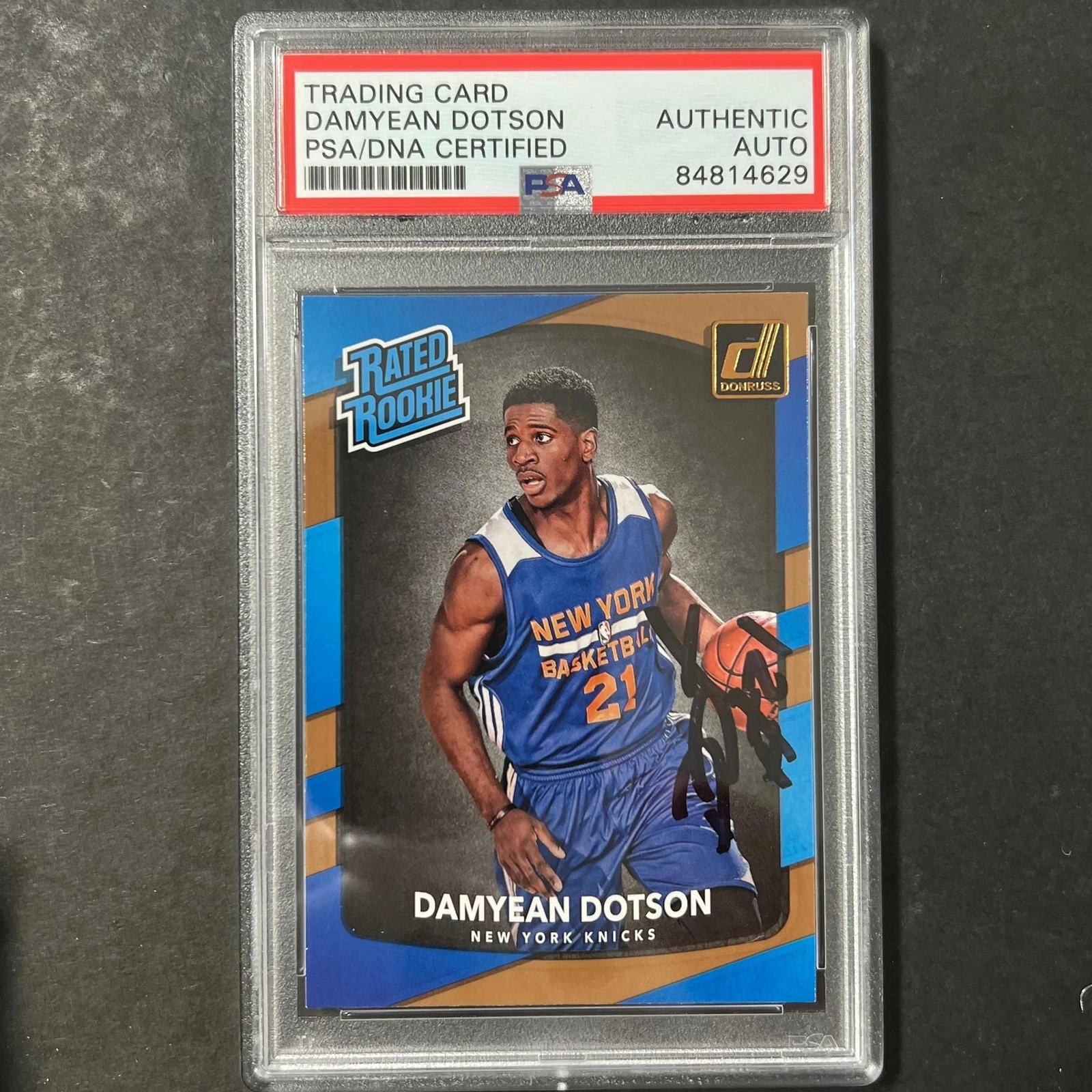 2017-18 Donruss Optic Rated Rookie #166 Damyean Dotson Signed Card AUTO PSA Slab