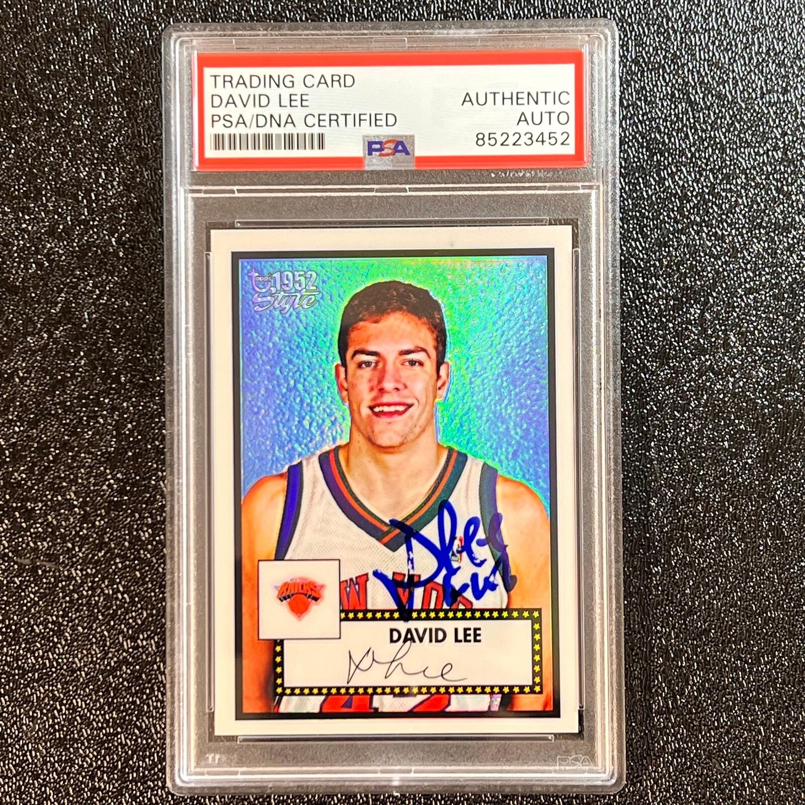 2005-06 Topps Chrome 1952 Style #153 David Lee Signed Card AUTO PSA Slabbed Knic