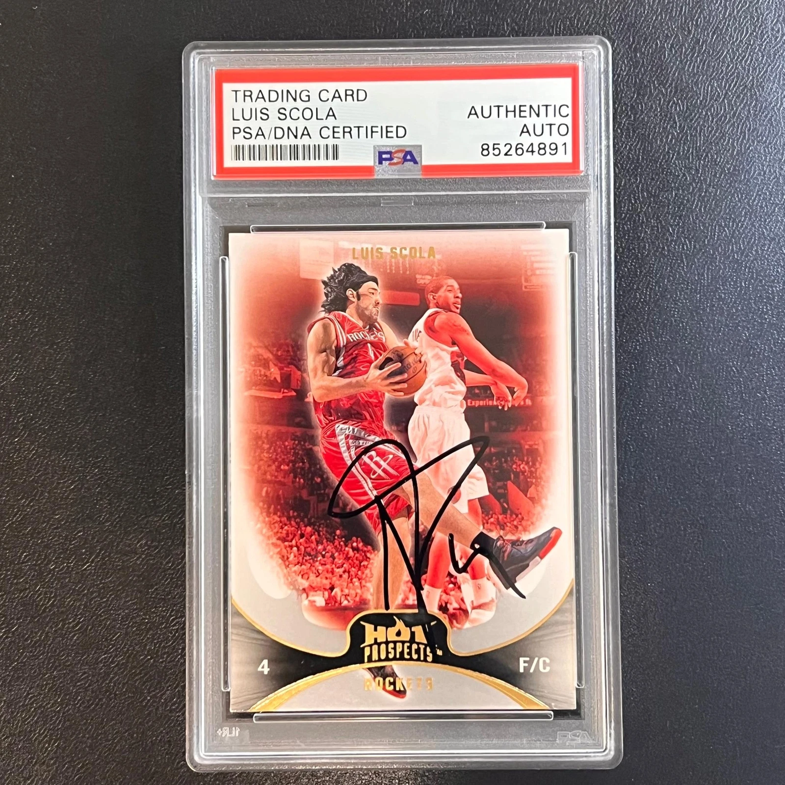 2008-09 Fleer Hot Prospects #77 Luis Scola Signed Card AUTO PSA/DNA Slabbed Rock