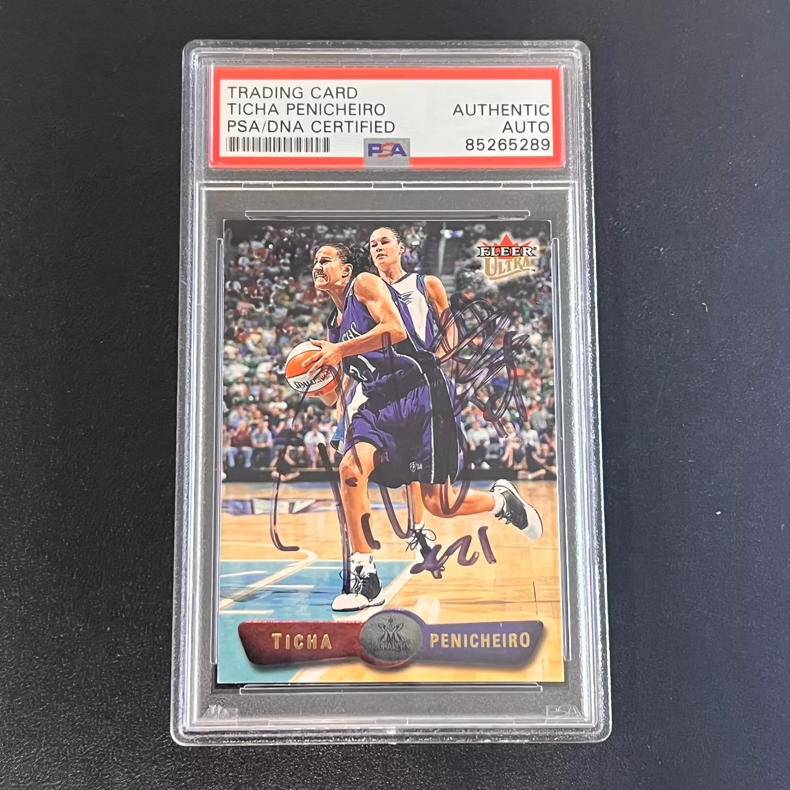 2002 Fleer WNBA #50 Ticha Penicheiro Signed Card AUTO PSA/DNA Slabbed Monarchs