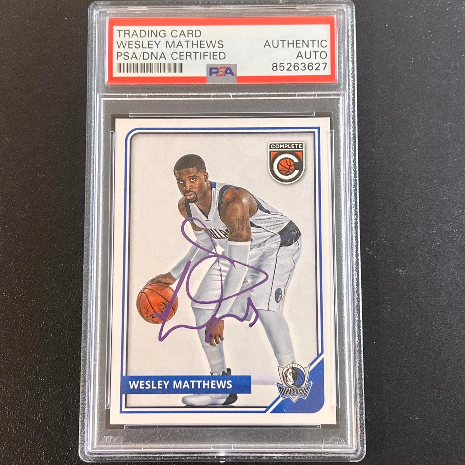2015-16 Panini Complete #30 Wesley Matthews Signed Card AUTO PSA Slabbed Maveric