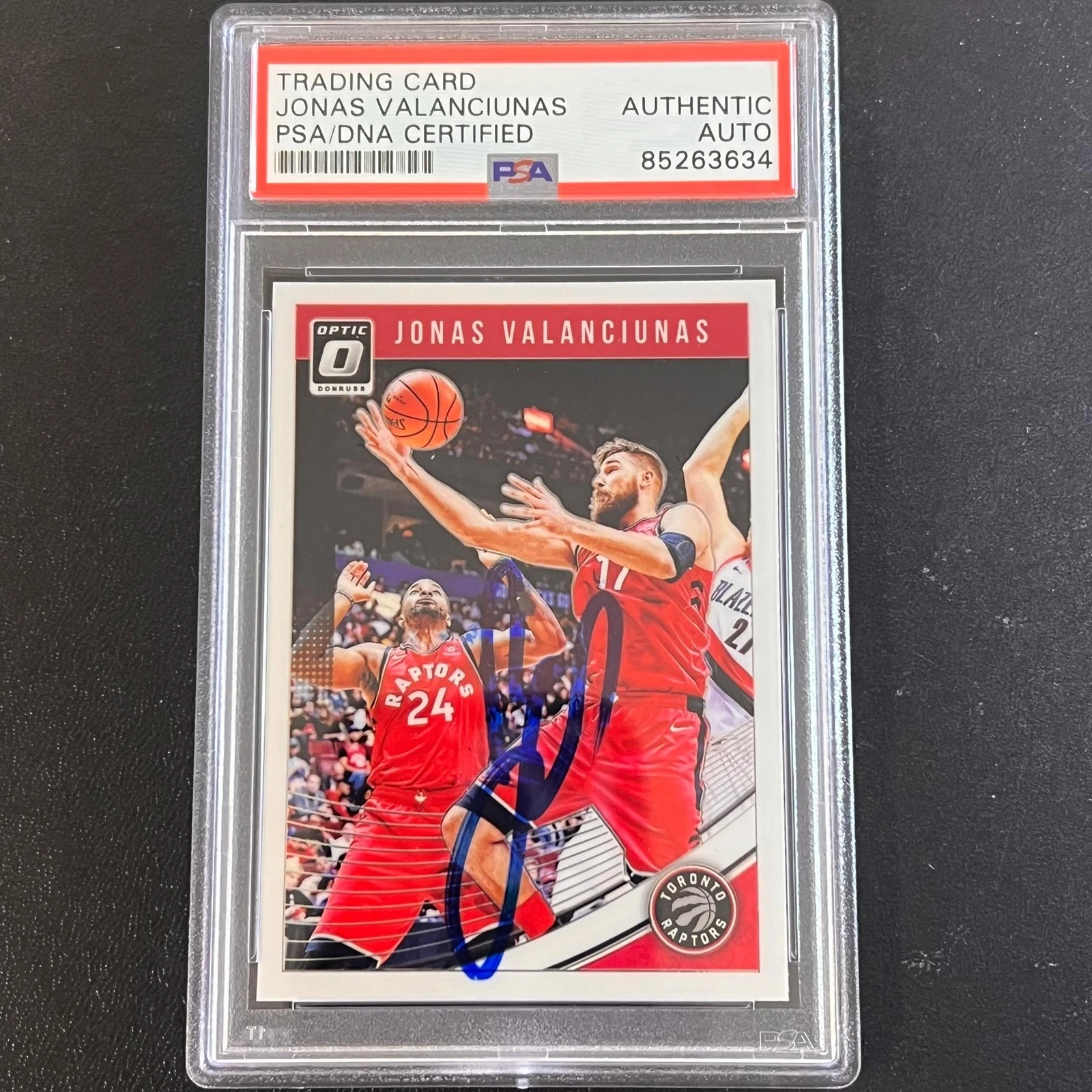 2018-19 Panini Donruss Optic #43 Jonas Valanciunas Signed Card AUTO PSA Slabbed