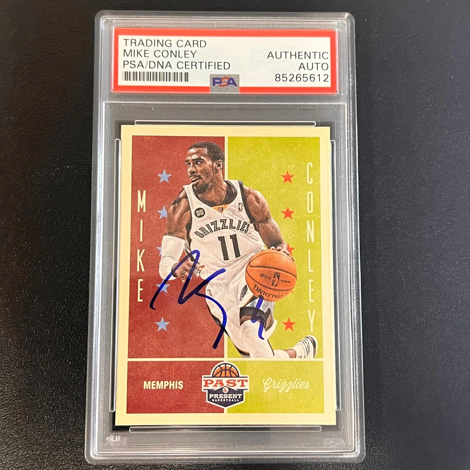 2012-13 Panini Past & Present #67 Mike Conley signed Card AUTO PSA Slabbed Grizz