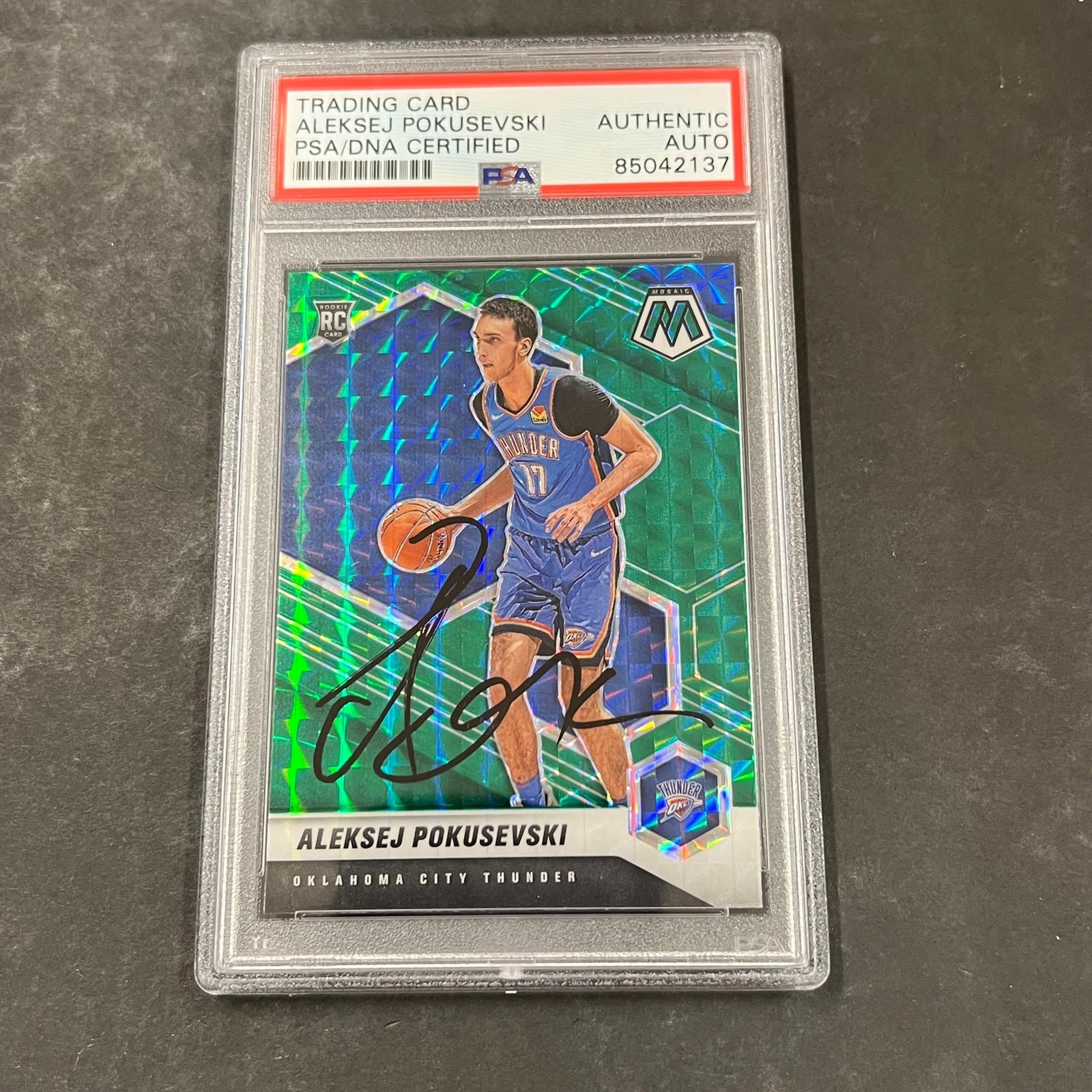 2020-21 Panini Mosaic #226 Aleksej Pokusevski Signed Card AUTO PSA Slabbed RC Th