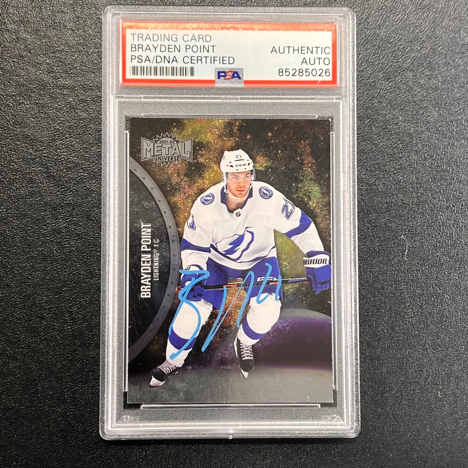 2021-22 Sky Box NHL Metal Universe #89 Brayden Point Signed Card AUTO PSA/DNA sl