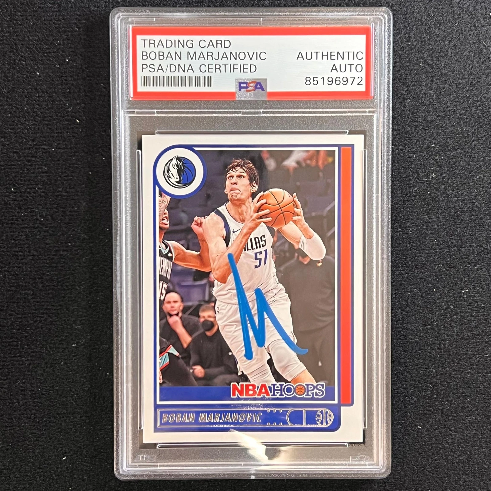 2021-22 NBA Hoops #122 Boban Marjanovic signed AUTO Card PSA/DNA Slabbed Mavs