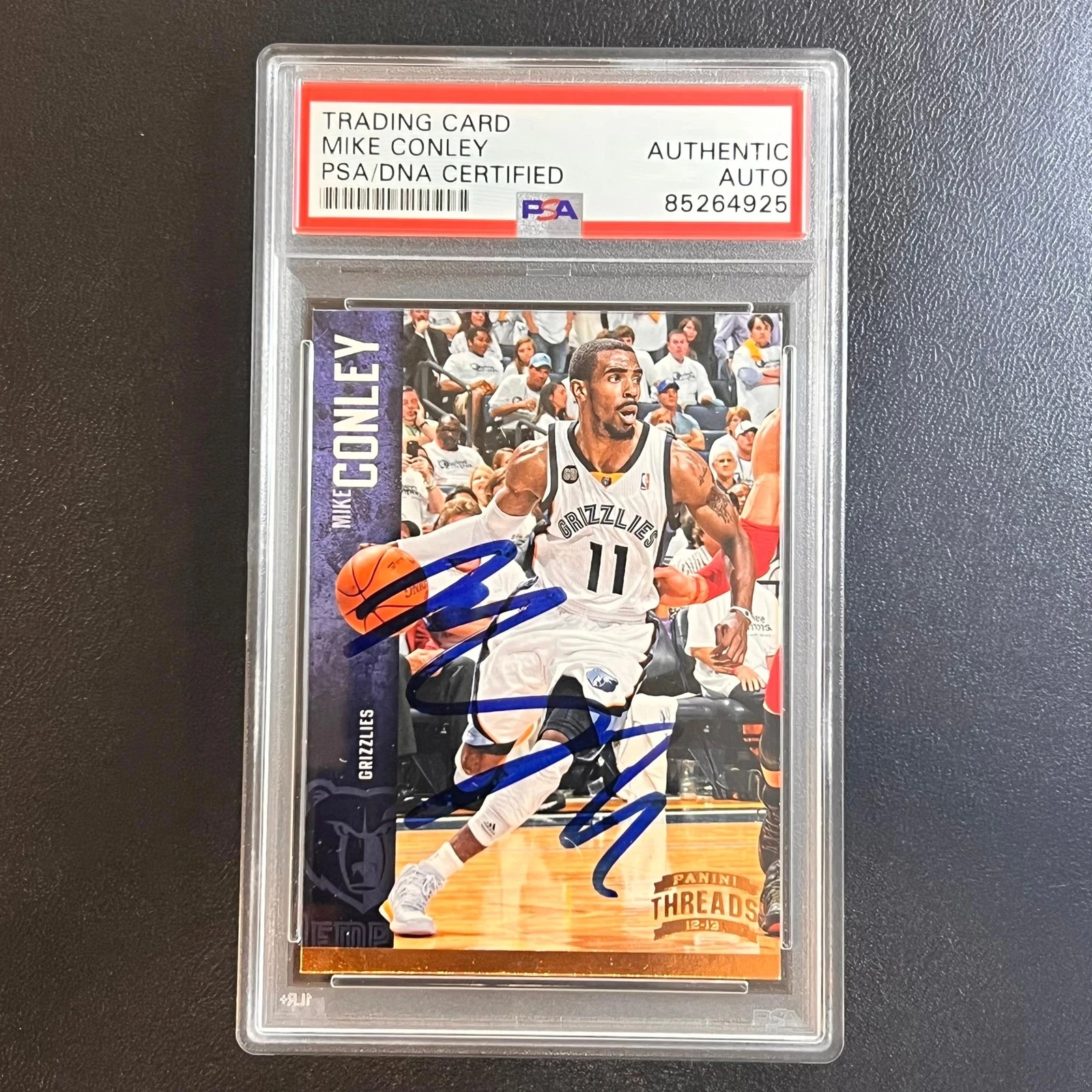 2012-13 Panini Threads #75 Mike Conley signed AUTO Card PSA/DNA Slabbed Grizzlie