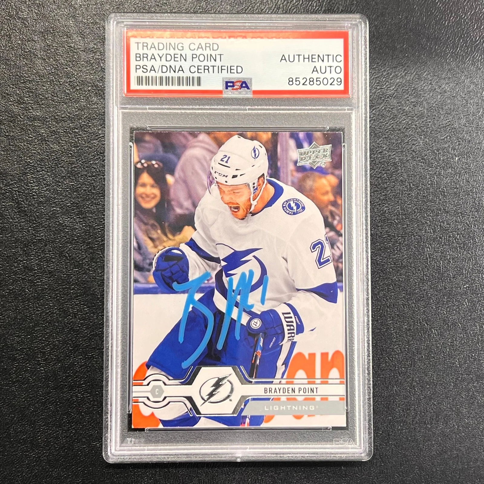 2019-20 Upper Deck SP Hockey #21 Brayden Point Signed Card AUTO PSA/DNA slabbed