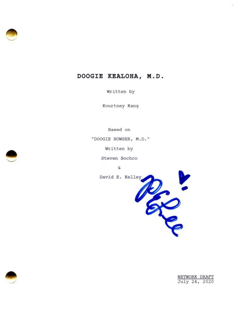 Peyton Elizabeth Lee Signed Autograph Doogie Kamealoha MD Full Pilot Script