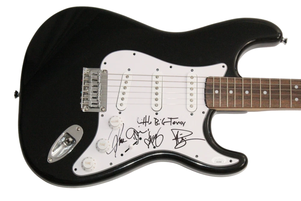 Little Big Town Full Band Signed Autograph Fender Electric Guitar w/ JSA COA
