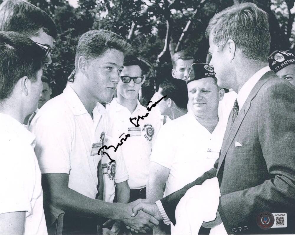 President Bill Clinton Signed Autograph 8x10 Photo w/ John F Kennedy Beckett COA