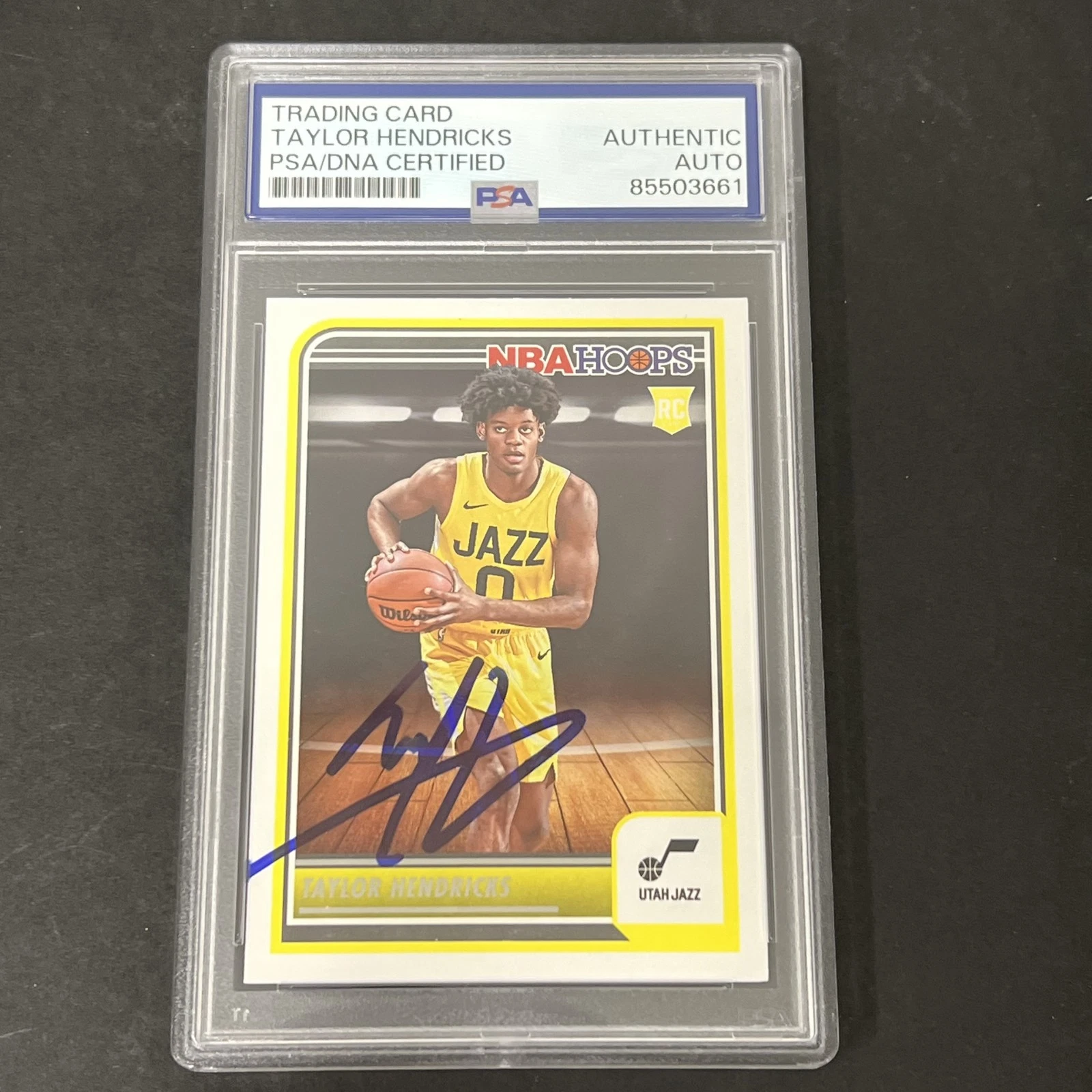 2023-24 Panini Hoops Basketball #236 Taylor Hendricks signed card PSA