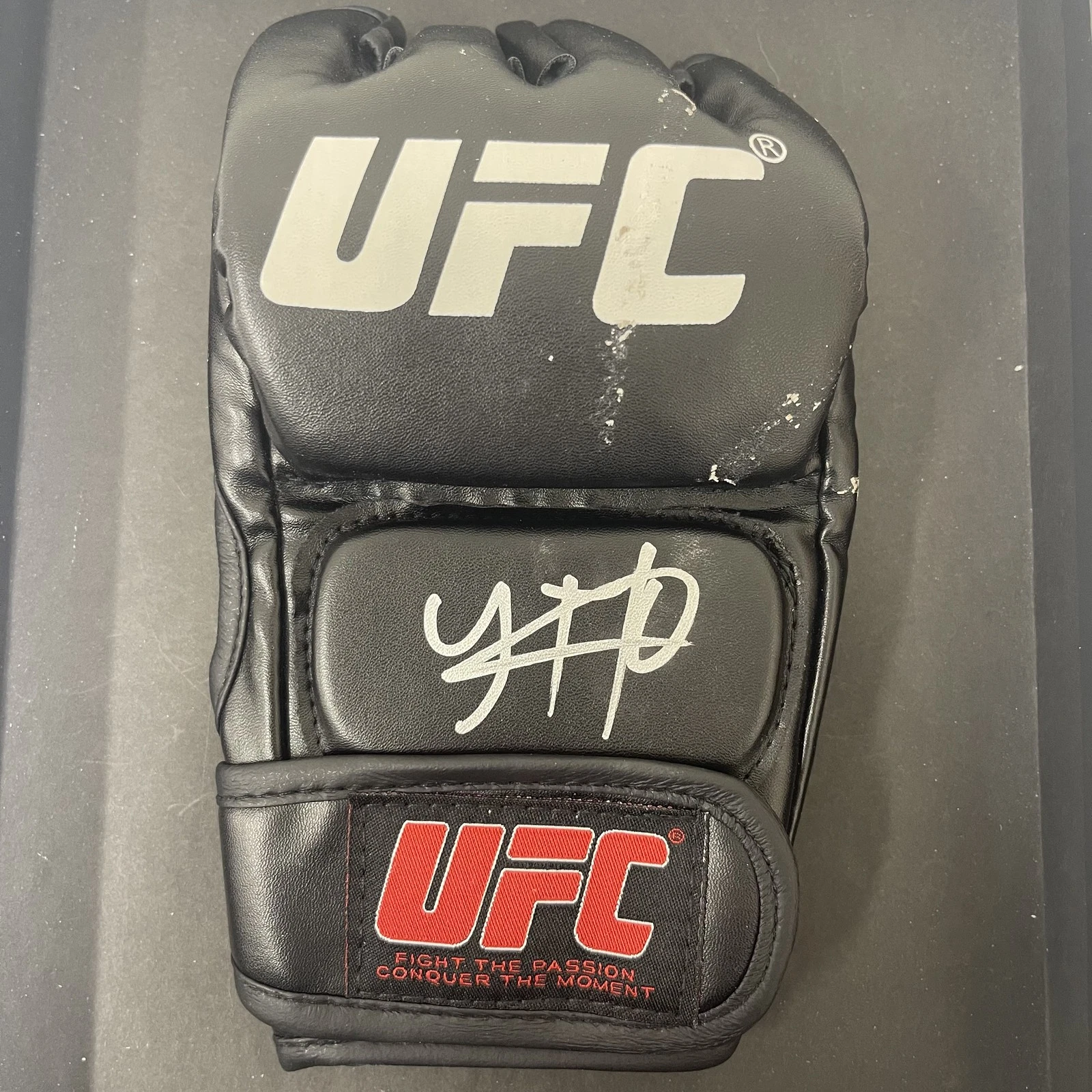 TAGIR ULANBEKOV SIGNED UFC GLOVE JSA AUTOGRAPHED  MMA COLLECTIBLE MEMORABILIA