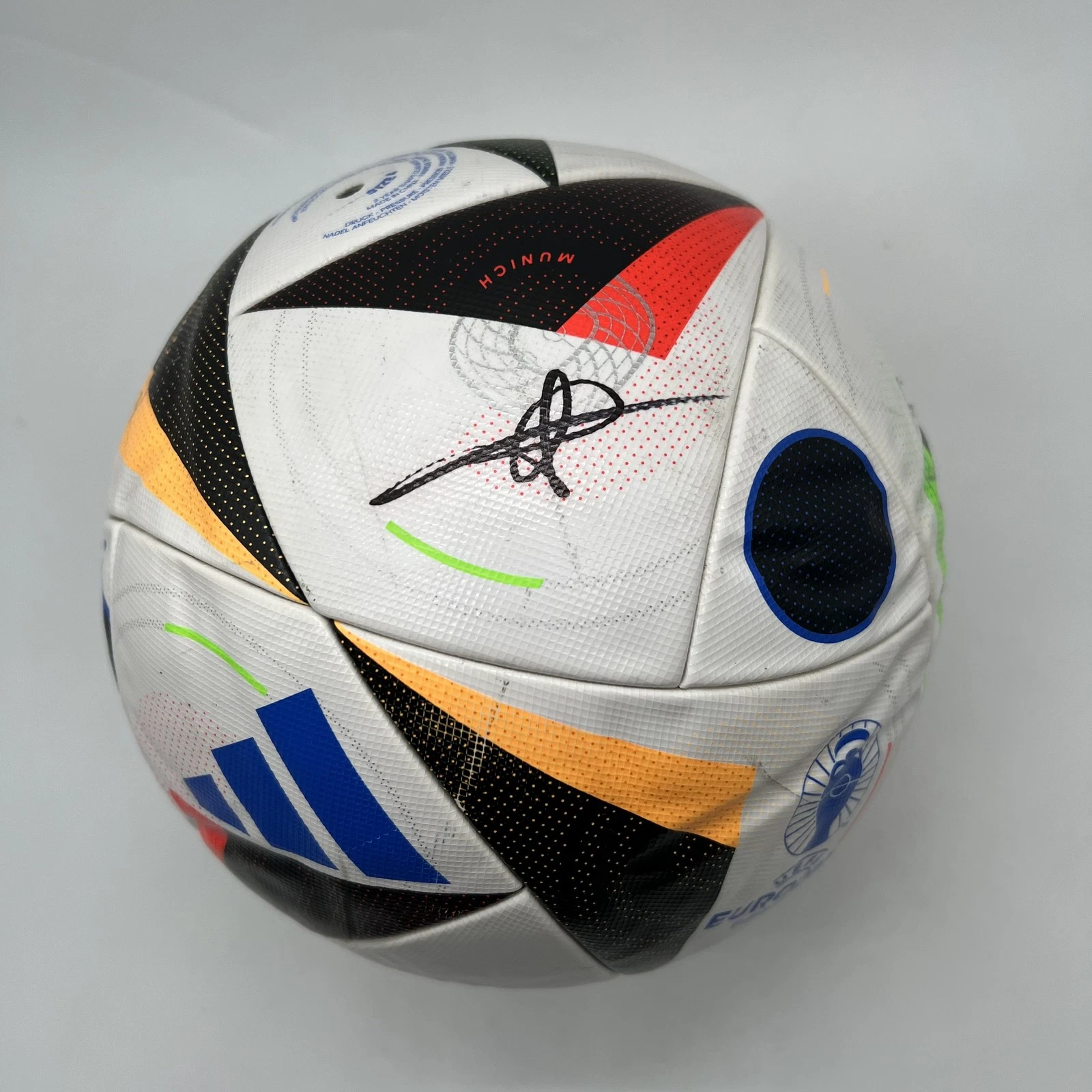 Sara Paralluelo Signed Soccer Ball FC Barcelona