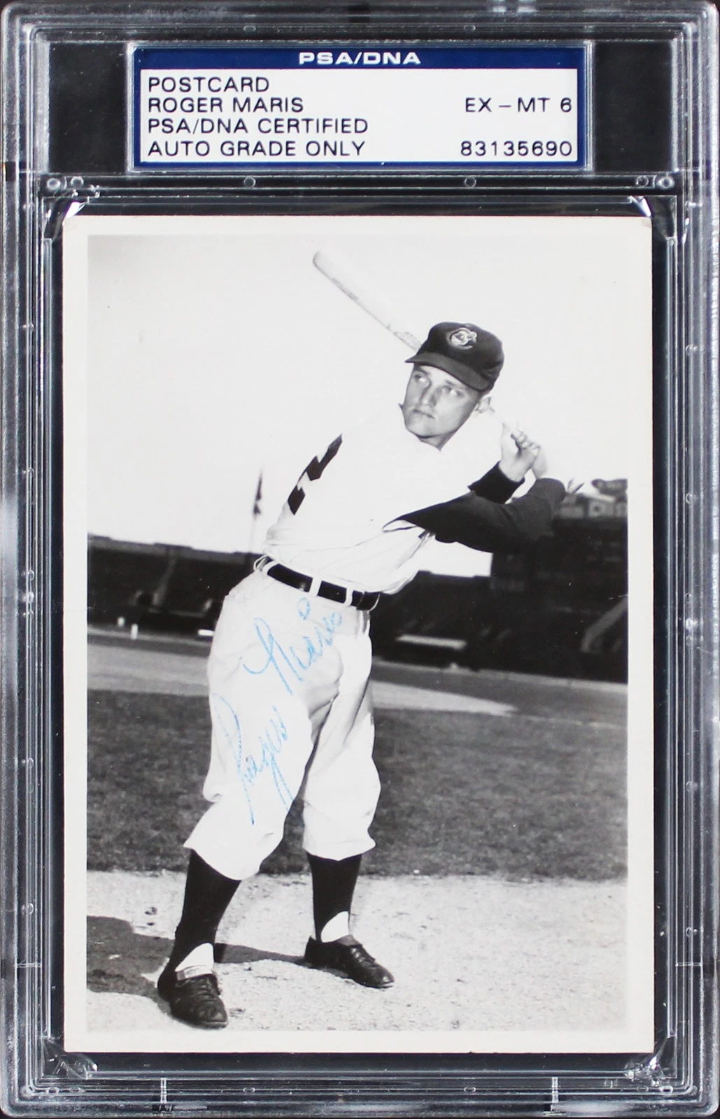 Yankees Roger Maris Signed 3.5x5.5 Postcard Auto Graded Ex-MT 6 PSA/DNA Slabbed