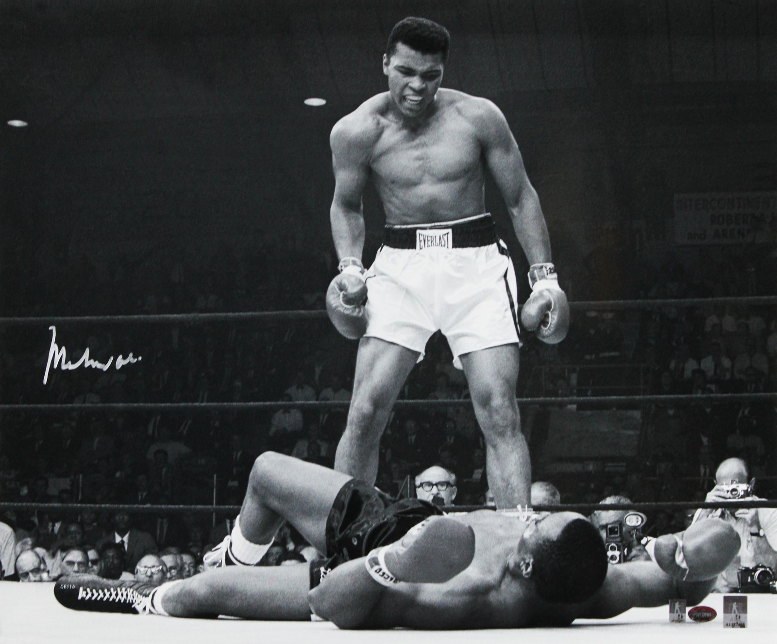 Muhammad Ali Signed B&W 20x24 Vs. Sonny Liston Photo Auto 10! PSA/DNA #3A48006