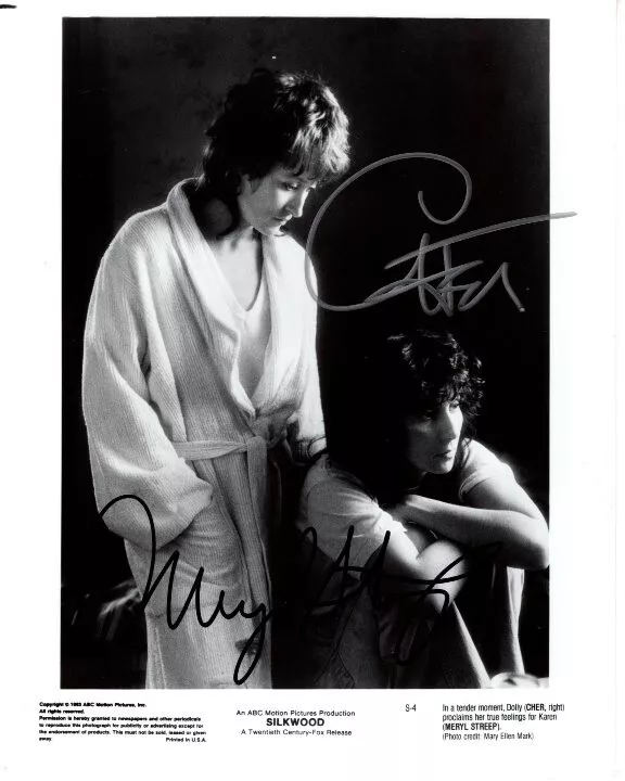 CHER and MERYL STREEP Signed 8x10 SILKWOOD Original Press Photo w/ Hologram COA
