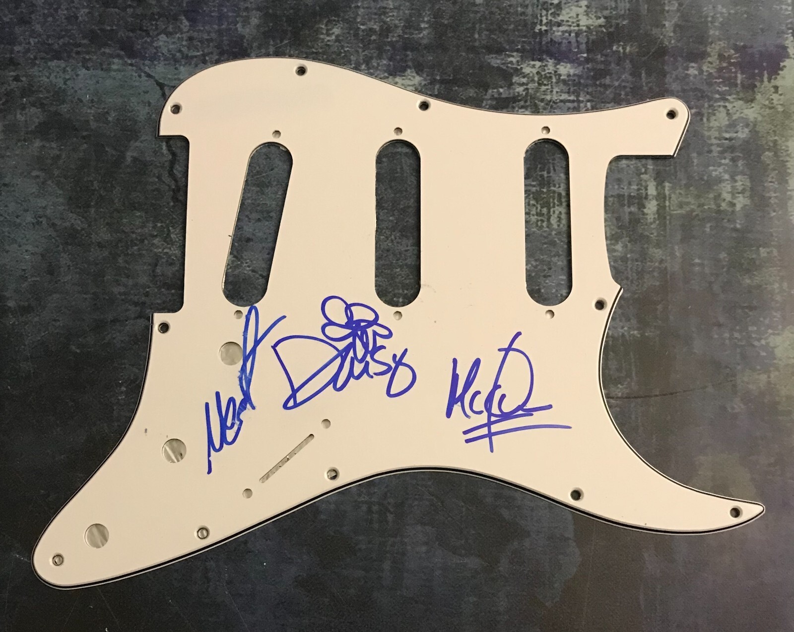 GFA McQueen, Daisy & Meta  * THE DEAD DEADs * Signed Electric Pickguard COA